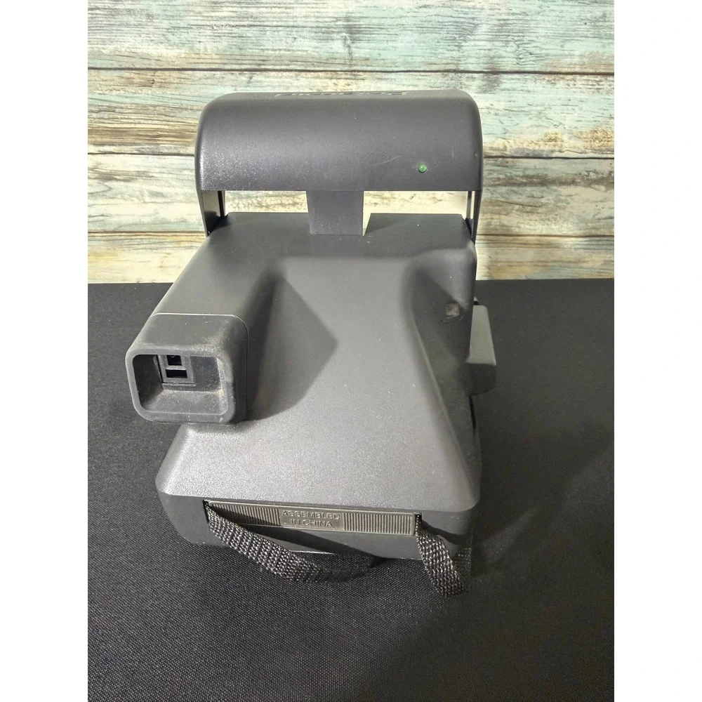 Polaroid OneStep CloseUp Instant Camera OS Gray Excellent 600‎ Film 90s Vintage